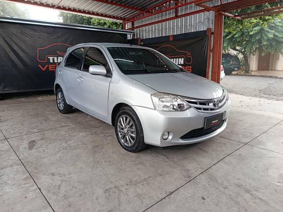 TOYOTA ETIOS 1.5 XLS 16V FLEX 4P MANUAL TOYOTA ETIOS 1.5 XLS 16V FLEX 4P MANUAL